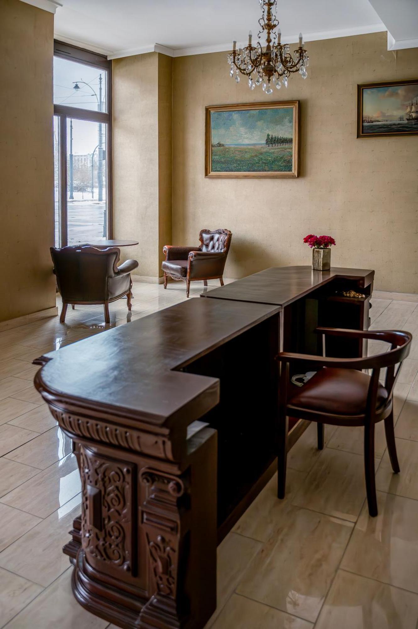 Historic Studio - Top Location, Tram & Shops Nearby, Fabryczna - By Rentujemy Apartment Lodź Bagian luar foto